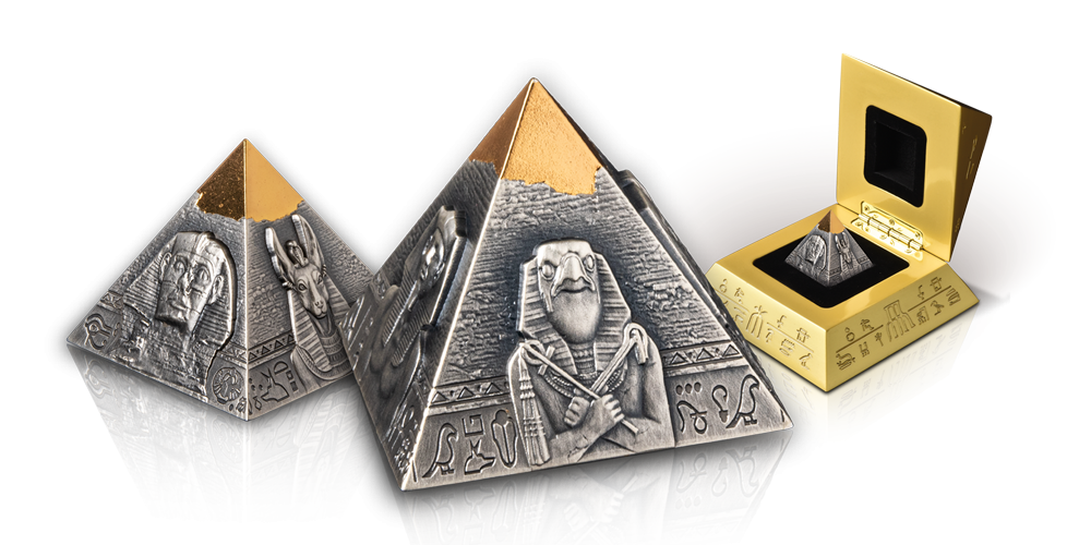 3D Piramide munt - massief zilver met goud verguld 3D Piramide munt - massief zilver met goud verguld